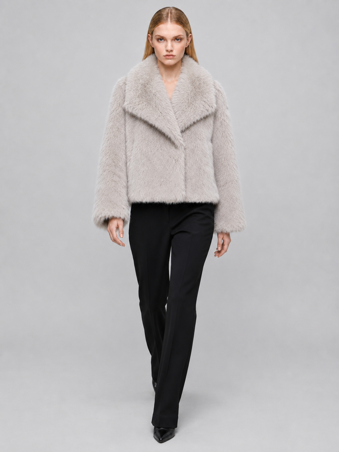 Women's Cropped Winter Faux Fur Jacket