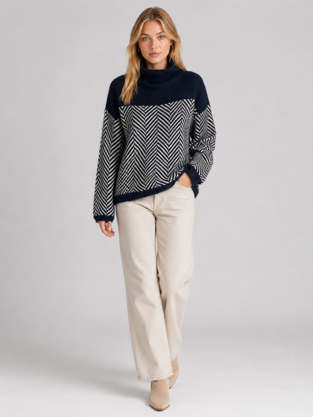 Women's Chevron Funnel-Neck Knit Jumper