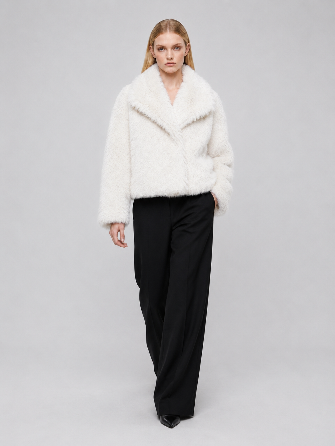 Women's Cropped Winter Faux Fur Jacket