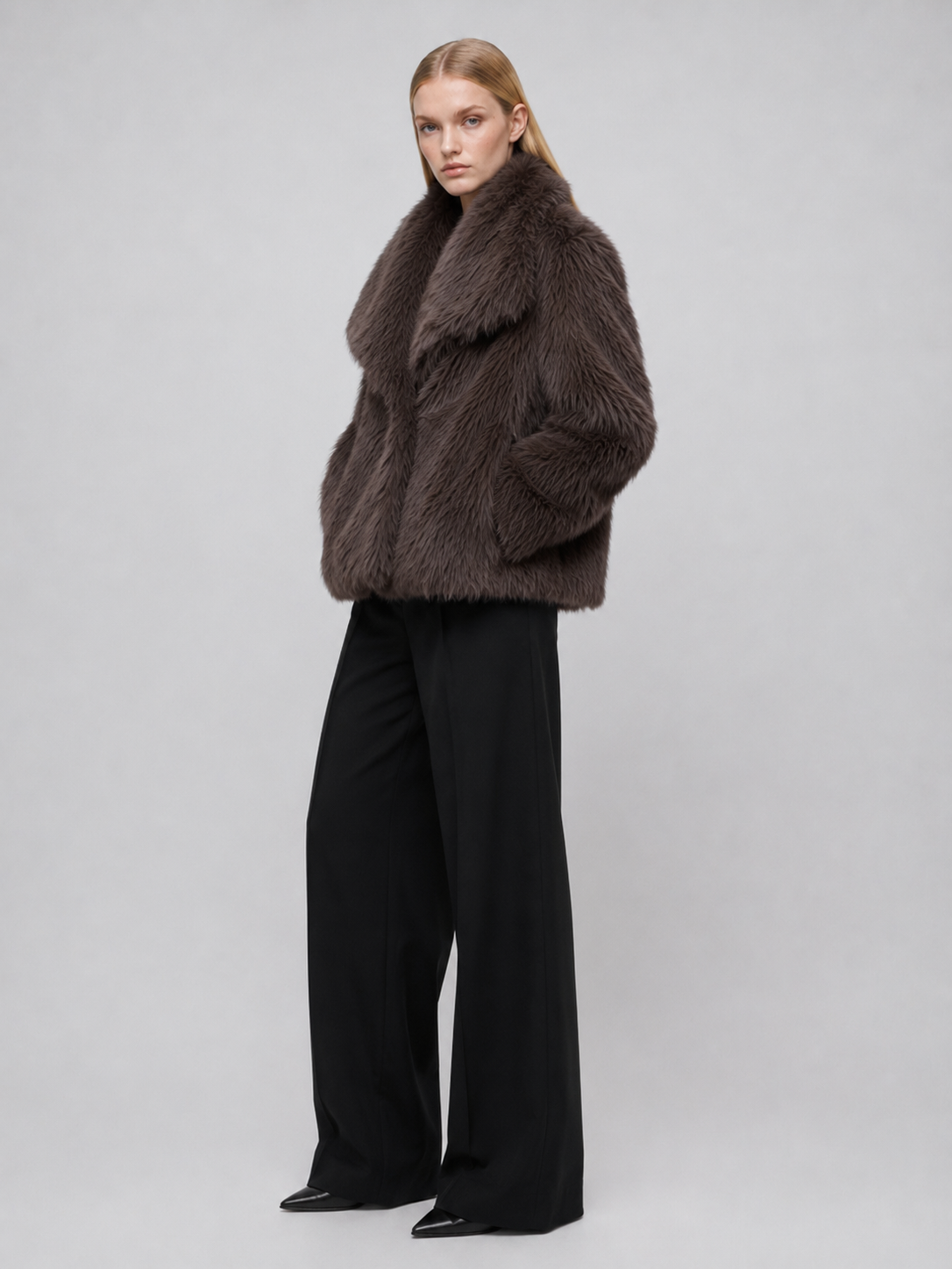 Women's Cropped Winter Faux Fur Jacket