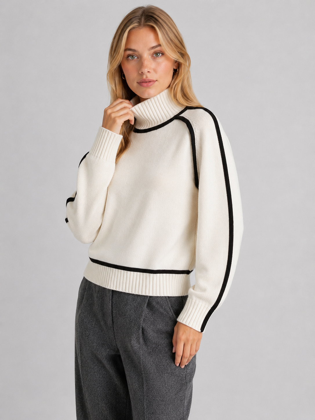 Women's Turtleneck Contrast-Trim Knit Jumper Secondary image